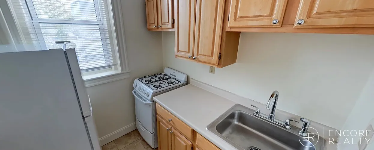 Studio bed, 1 bath apartment for rent at 191 Park Dr Unit 22A, Fenway — photo 4 of 8