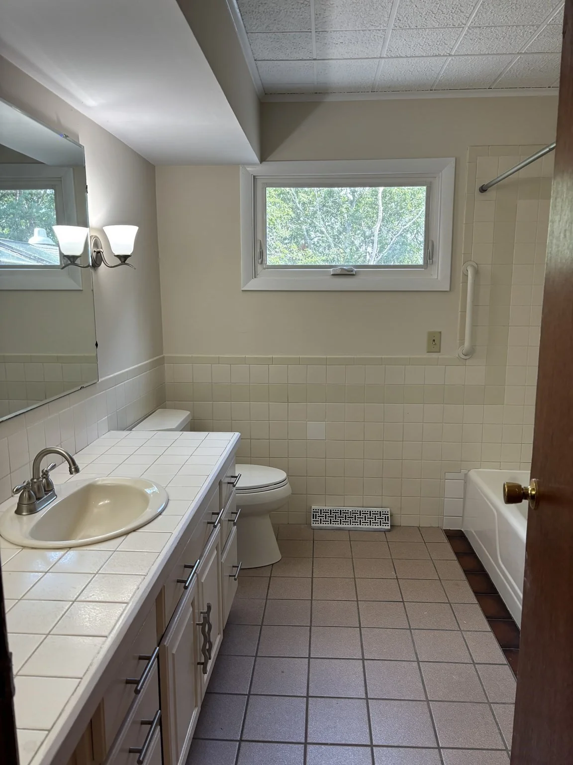 3 bed, 2 bath apartment for rent at 191 Samoset St, Plymouth — photo 16 of 34