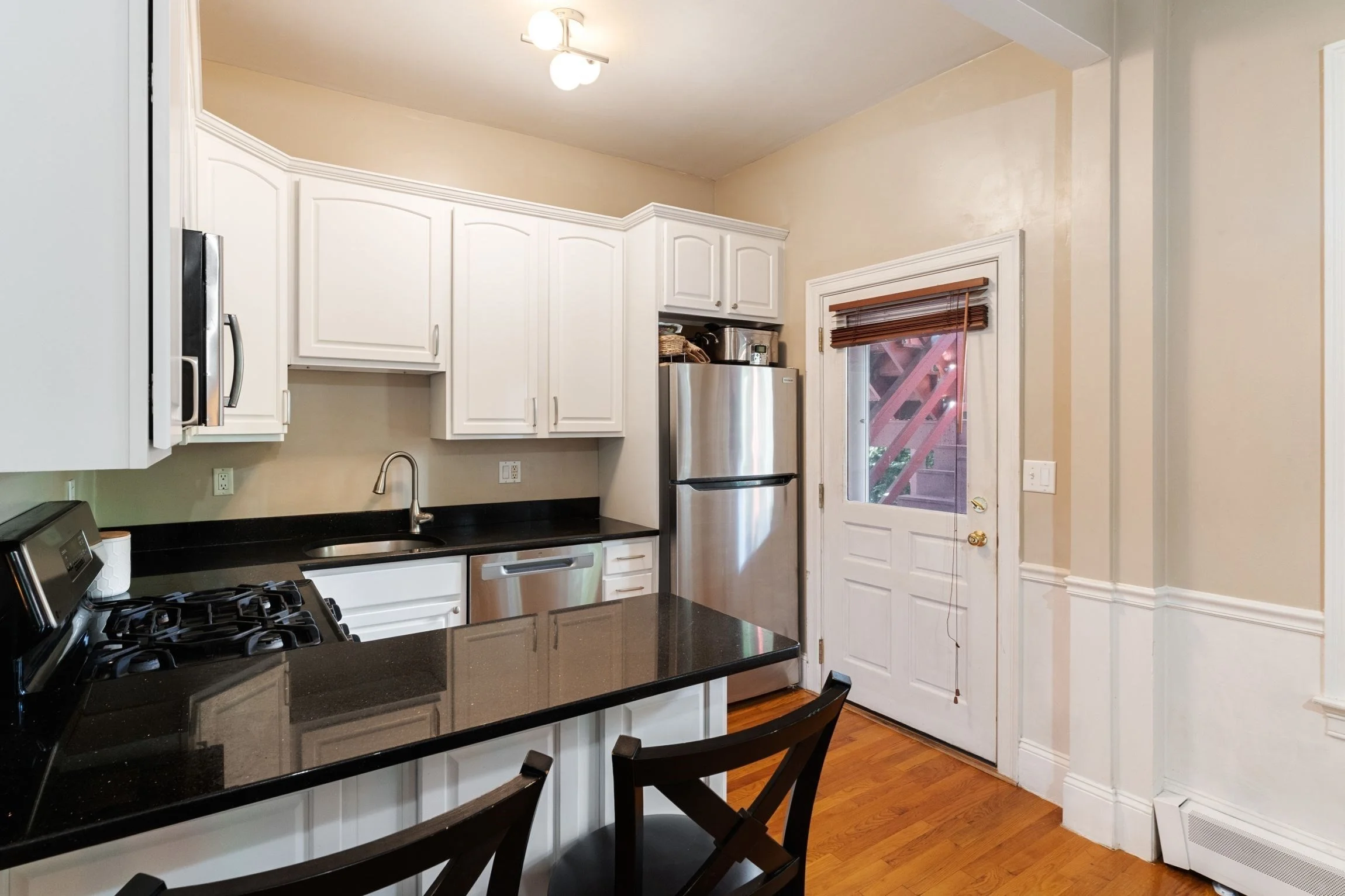 2 bed, 1 bath apartment for rent at 191 W 5th St Unit 1, South Boston — photo 6 of 18