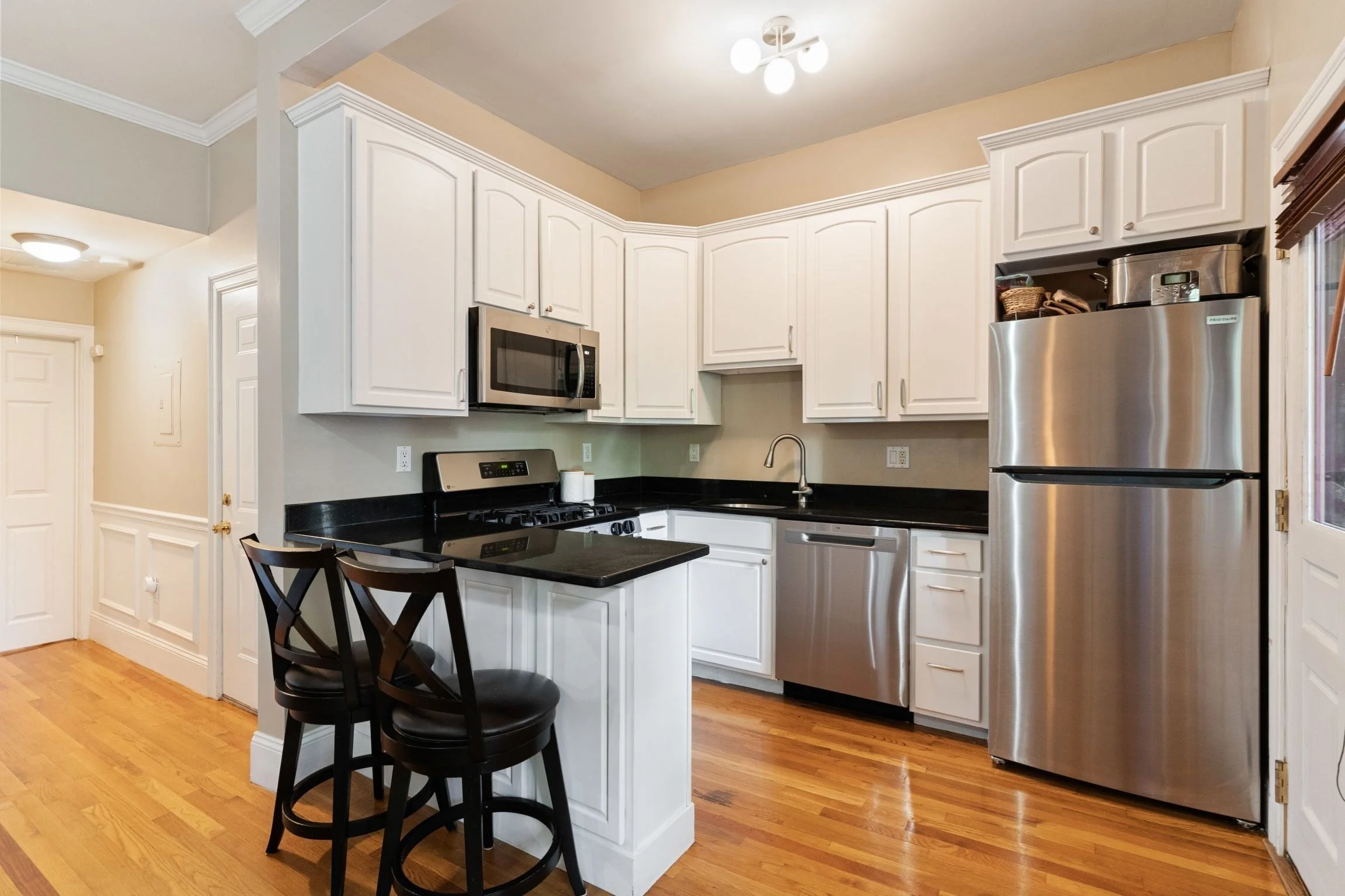 2 bed, 1 bath apartment for rent at 191 W 5th St Unit 1, South Boston — photo 5 of 18