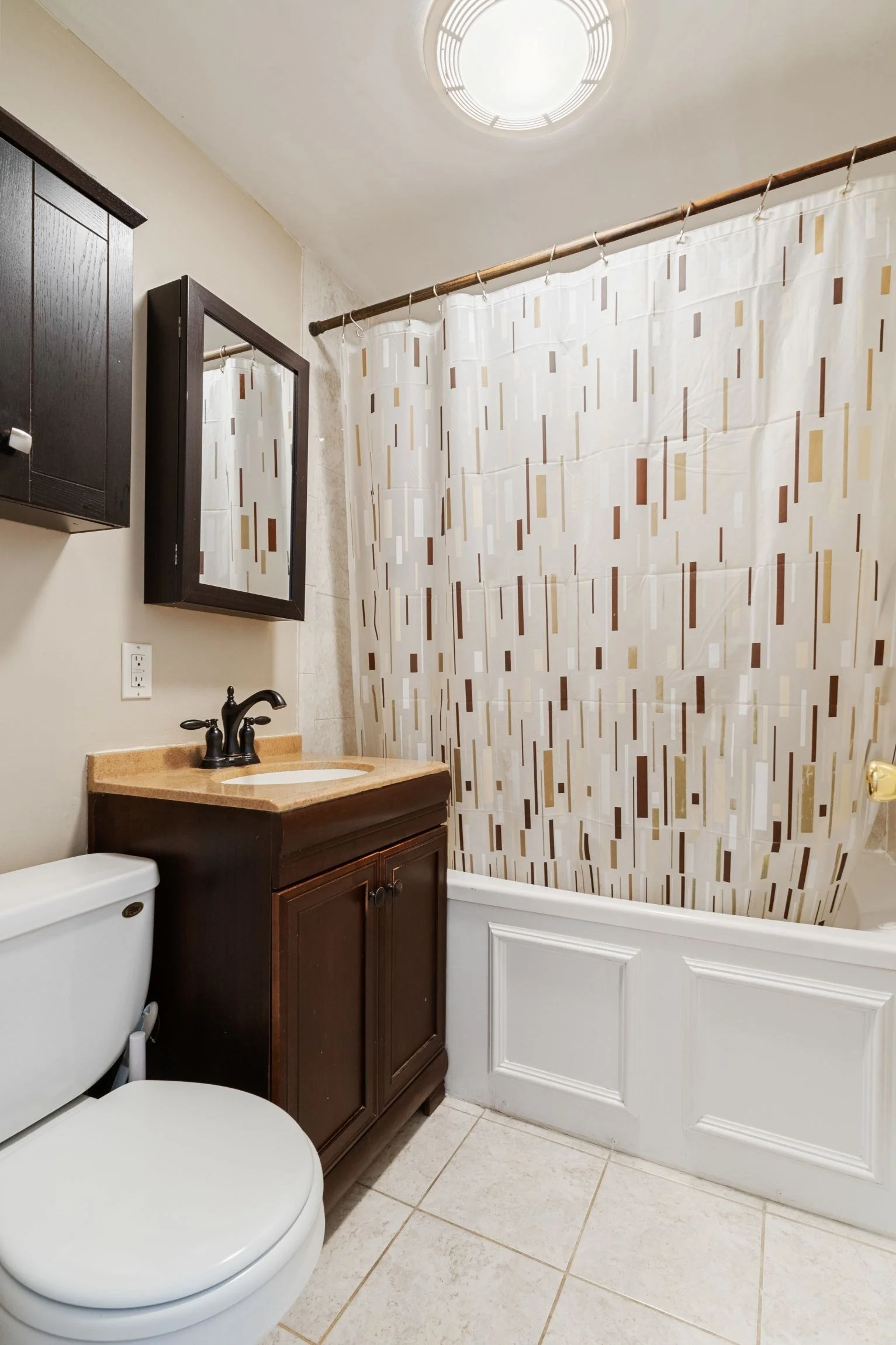 2 bed, 1 bath apartment for rent at 191 W 5th St Unit 1, South Boston — photo 10 of 18