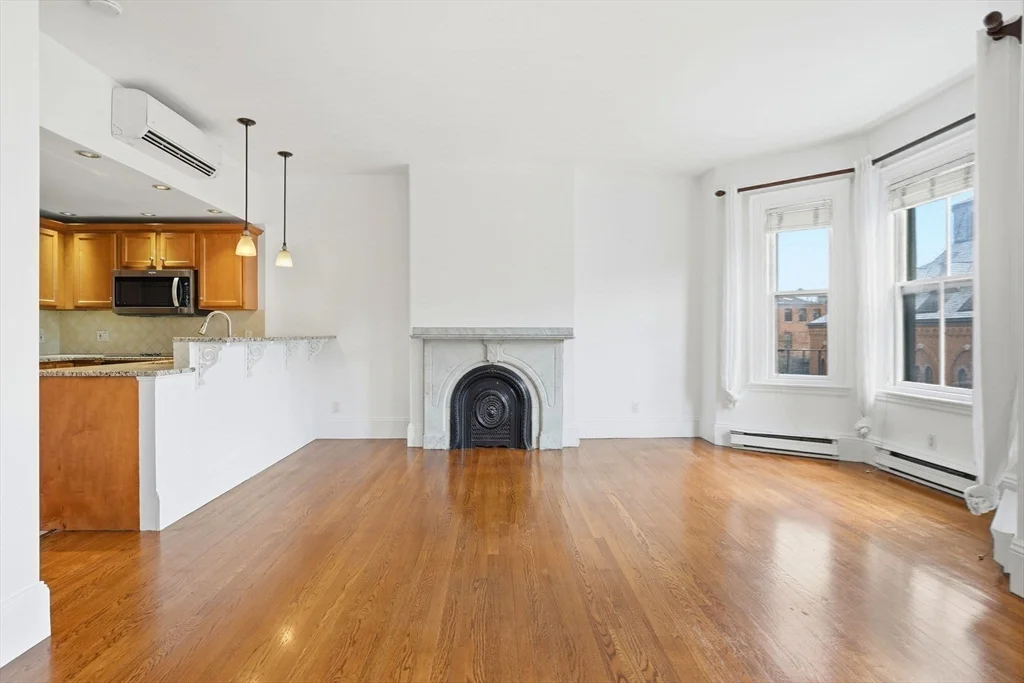 1 bed, 1 bath apartment for rent at 191 Warren Ave Unit 3, South End — photo 6 of 17