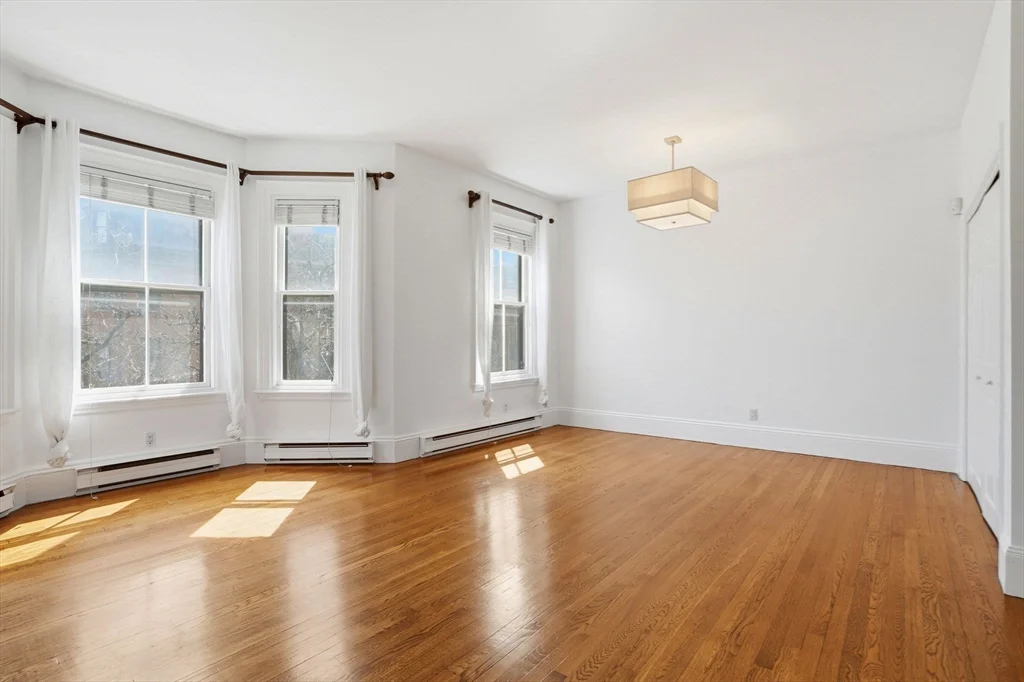 1 bed, 1 bath apartment for rent at 191 Warren Ave Unit 3, South End — photo 3 of 17