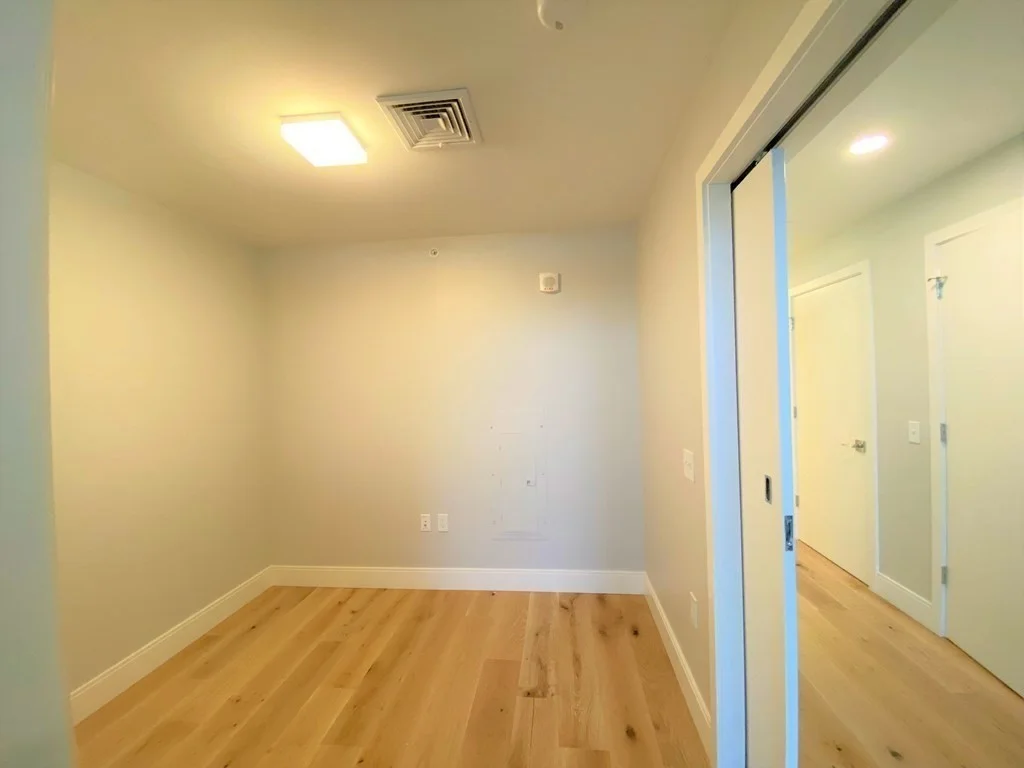 1 bed, 1 bath apartment for rent at 191 Washington St Unit 503, Brighton — photo 4 of 20