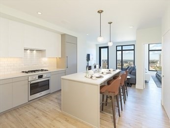 1 bed, 1 bath apartment for rent at 191 Washington St Unit 606, Boston — photo 1 of 15