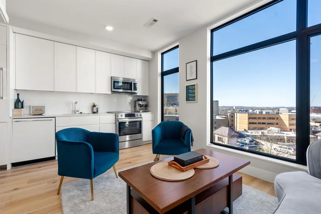 1 bed, 1 bath apartment for rent at 191 Washington St Unit 615, Brighton