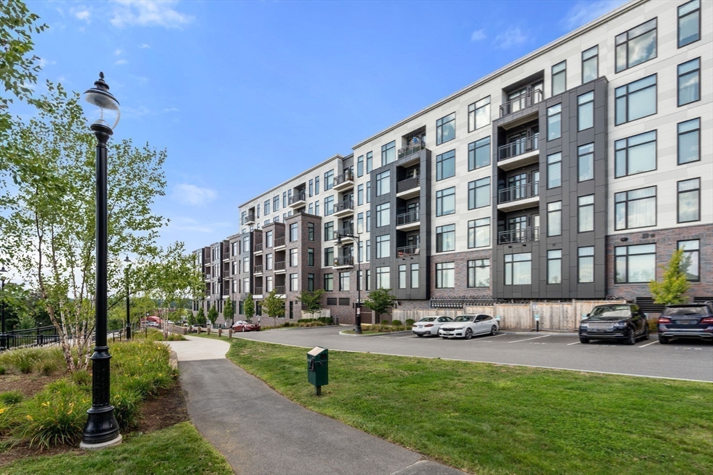 2 bed, 2 bath apartment for rent at 191 Washington St Unit 725, Brighton — photo 36 of 41