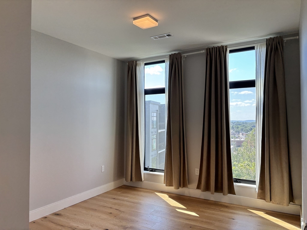 2 bed, 2 bath apartment for rent at 191 Washington St Unit 725, Brighton — photo 7 of 41