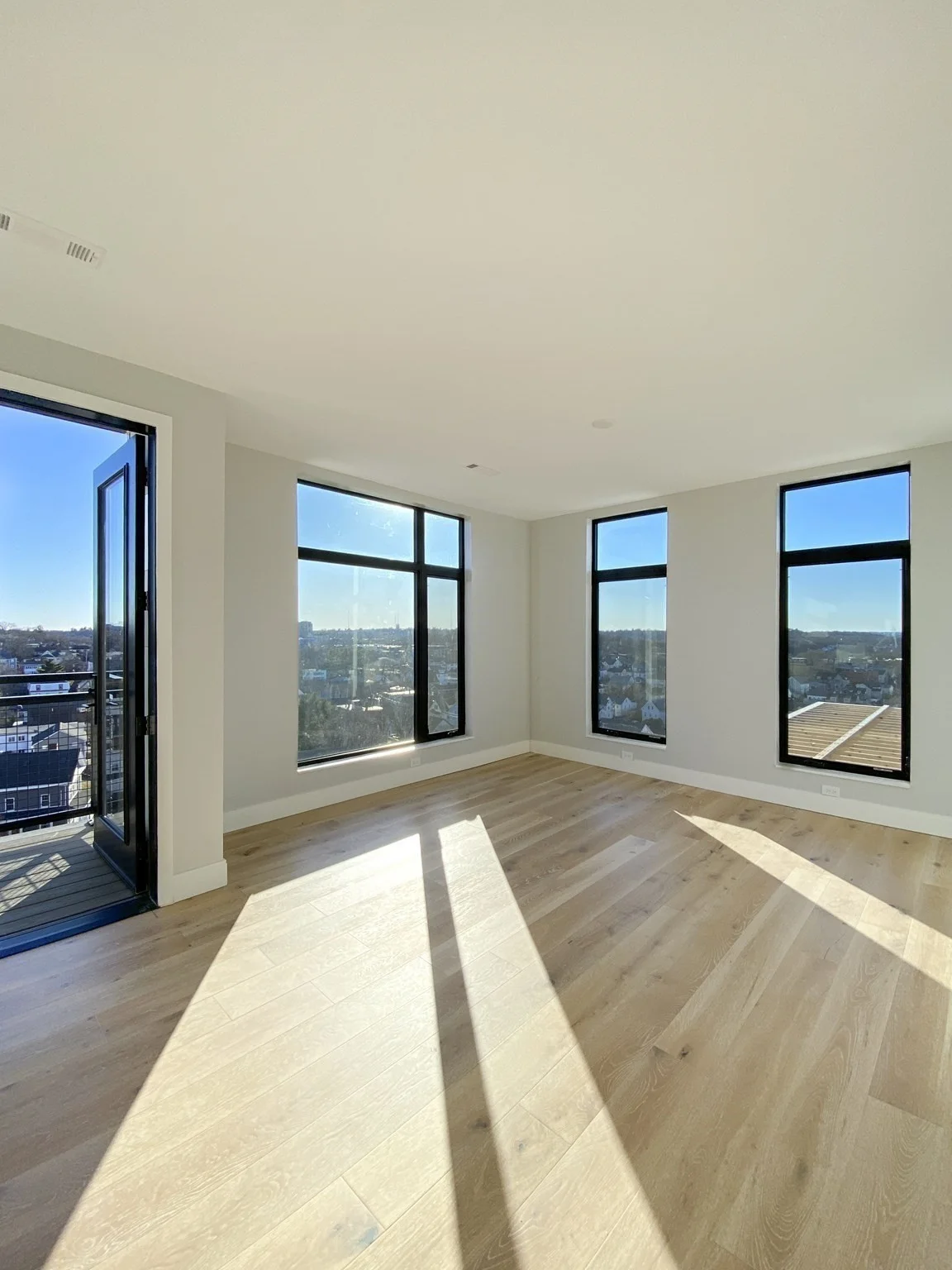 1 bed, 1 bath apartment for rent at 191 Washington St Unit PH704, Brighton — photo 9 of 39
