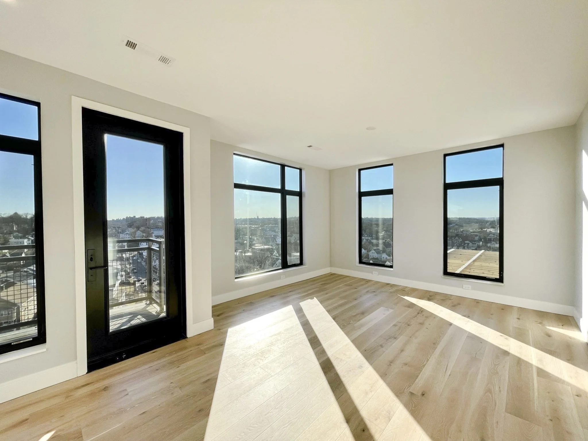 1 bed, 1 bath apartment for rent at 191 Washington St Unit PH704, Brighton — photo 8 of 39
