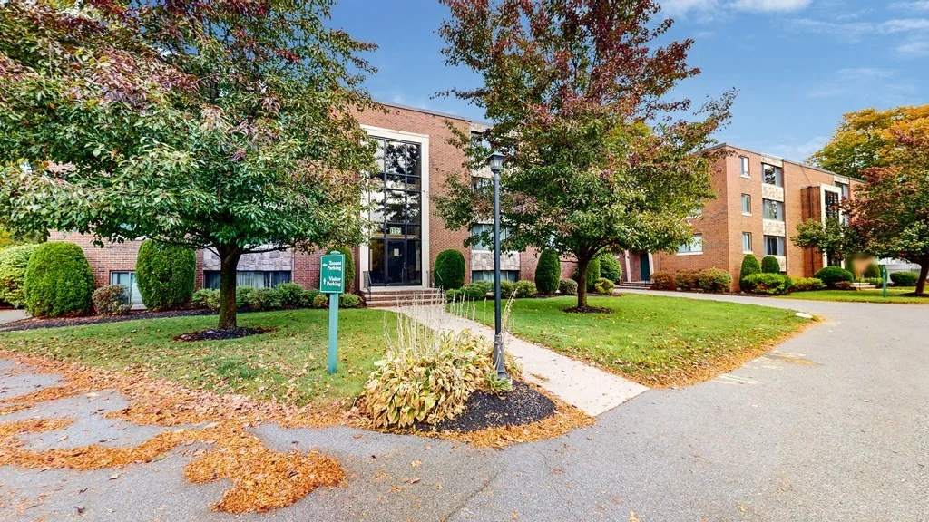 2 bed, 1 bath apartment for rent at 191 West Wyoming Ave Unit 26, Melrose — photo 19 of 22