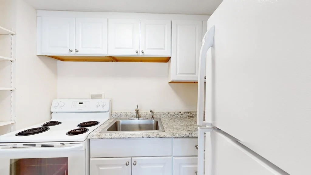 2 bed, 1 bath apartment for rent at 191 West Wyoming Ave Unit 26, Melrose — photo 4 of 22