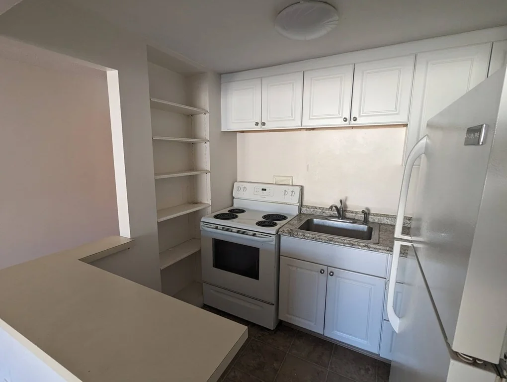 2 bed, 1 bath apartment for rent at 191 West Wyoming Ave Unit 26, Melrose — photo 5 of 22