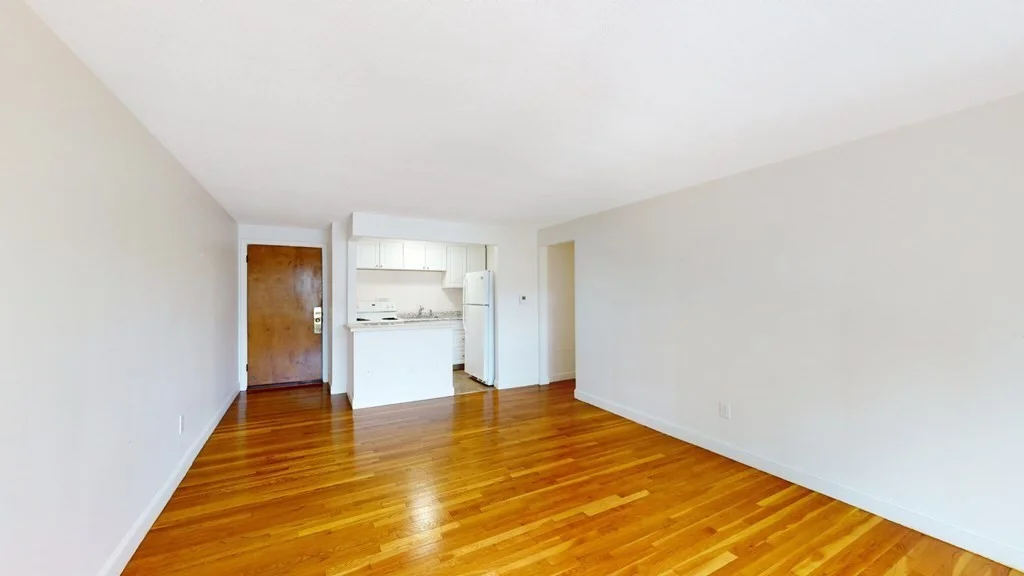 2 bed, 1 bath apartment for rent at 191 West Wyoming Ave Unit 26, Melrose — photo 2 of 22