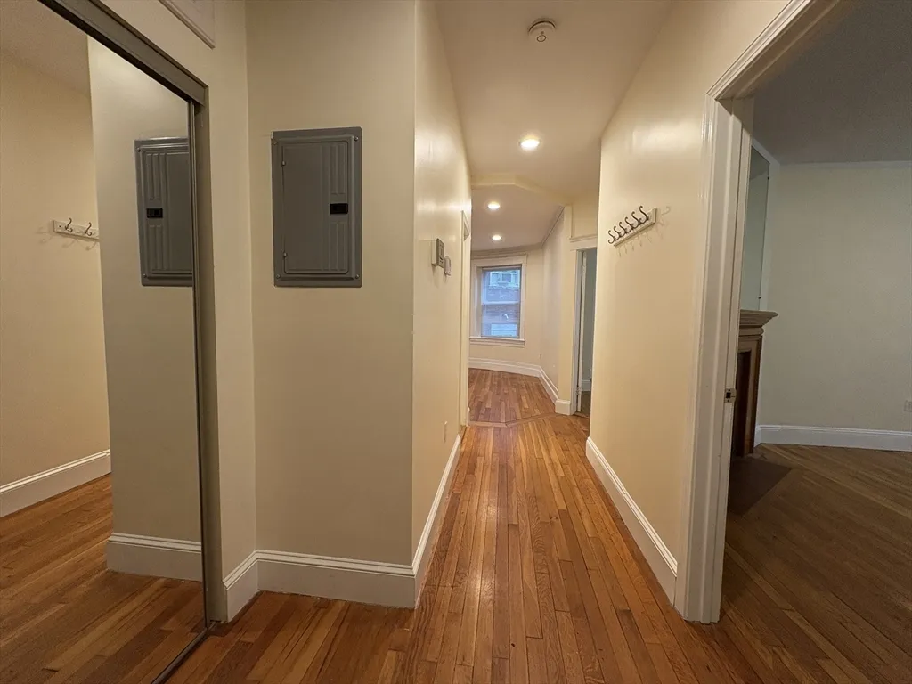 4 bed, 2 bath apartment for rent at 191 Winthrop Rd Unit 1, Aspinwall Hill — photo 8 of 15