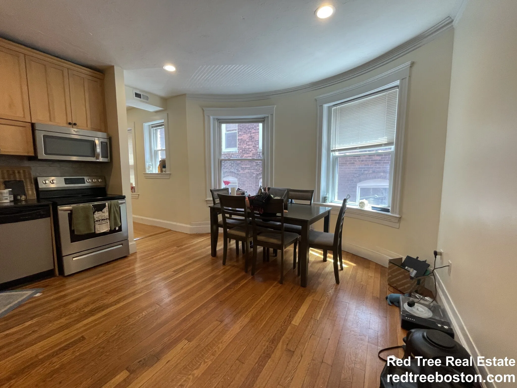 4 bed, 2 bath apartment for rent at 191 Winthrop Rd Unit 2, Aspinwall Hill — photo 9 of 28