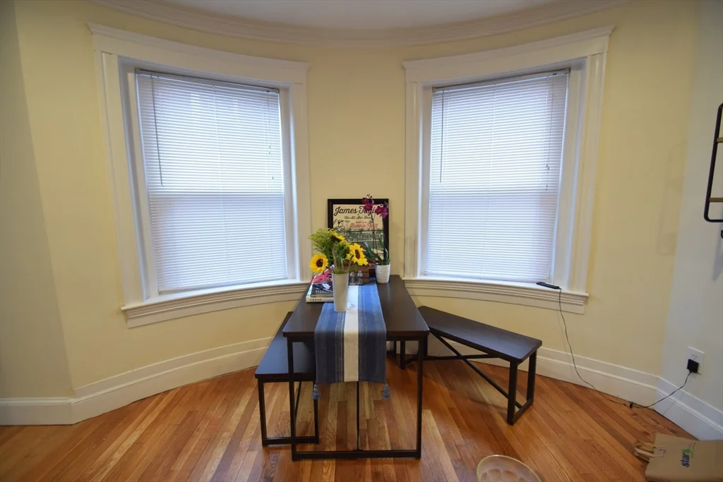 3 bed, 2 bath apartment for rent at 191 Winthrop Rd Unit 3, Washington Square — photo 2 of 13