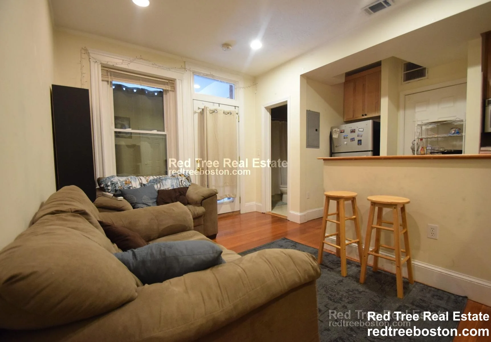 2 bed, 1 bath apartment for rent at 191 Winthrop Rd Unit 4, Aspinwall Hill — photo 3 of 13