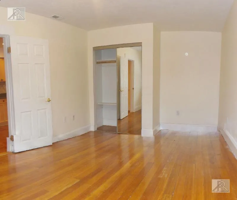 2 bed, 2 bath apartment for rent at 191 Winthrop Rd Unit 7, Aspinwall Hill — photo 8 of 24