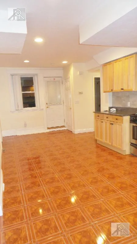 2 bed, 2 bath apartment for rent at 191 Winthrop Rd Unit 7, Aspinwall Hill — photo 4 of 24