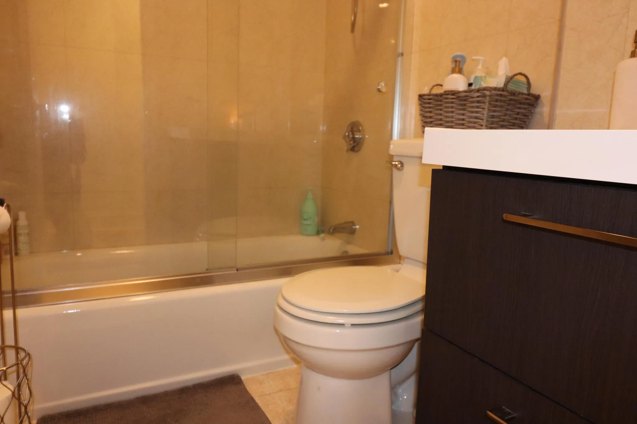 2 bed, 2 bath apartment for rent at 191 Winthrop Rd Unit 7A, Aspinwall Hill — photo 7 of 10