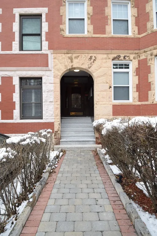 2 bed, 2 bath apartment for rent at 191 Winthrop Rd Unit 7A, Aspinwall Hill — photo 9 of 10