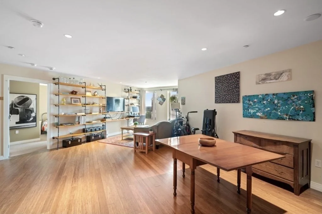 2 bed, 1 bath apartment for rent at 1910 Dorchester Ave Unit 618, Dorchester — photo 6 of 19