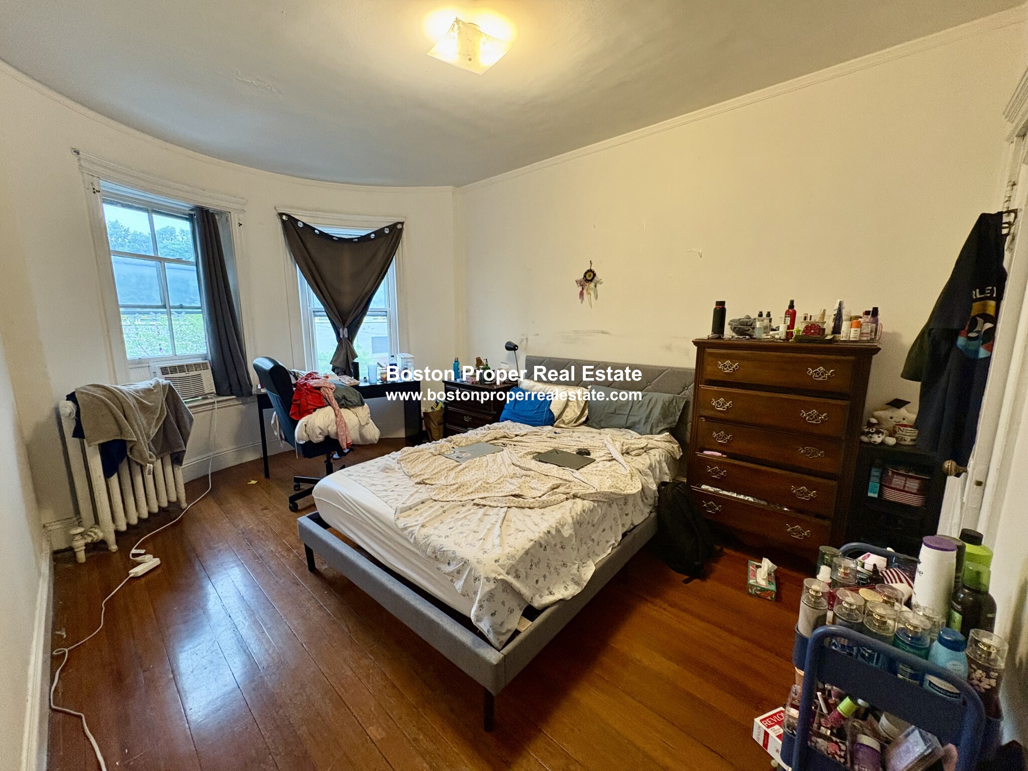 4 bed, 2 bath apartment for rent at 1911 Beacon St Unit 3, Brookline — photo 12 of 19