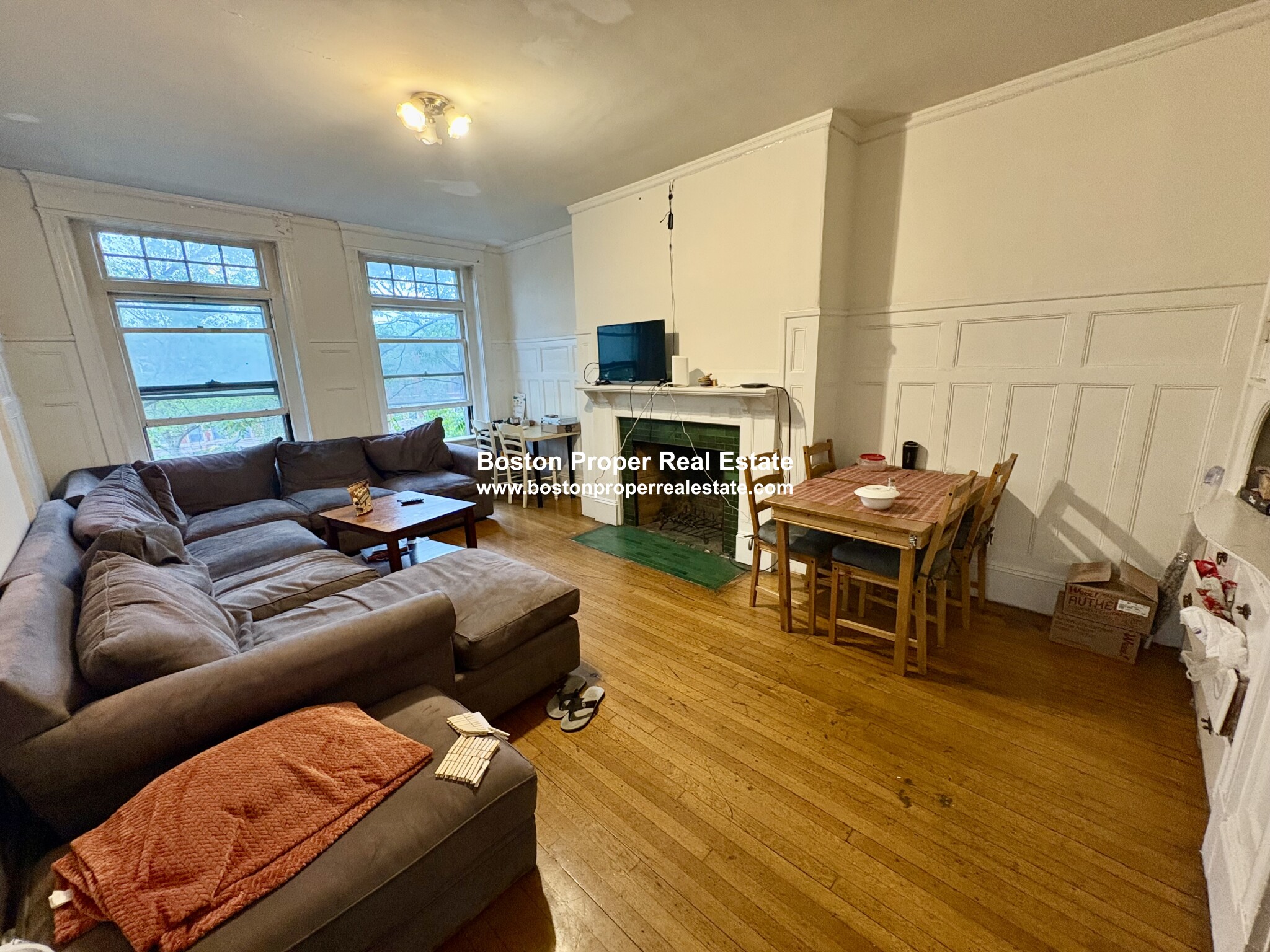 4 bed, 2 bath apartment for rent at 1911 Beacon St Unit 3, Brookline