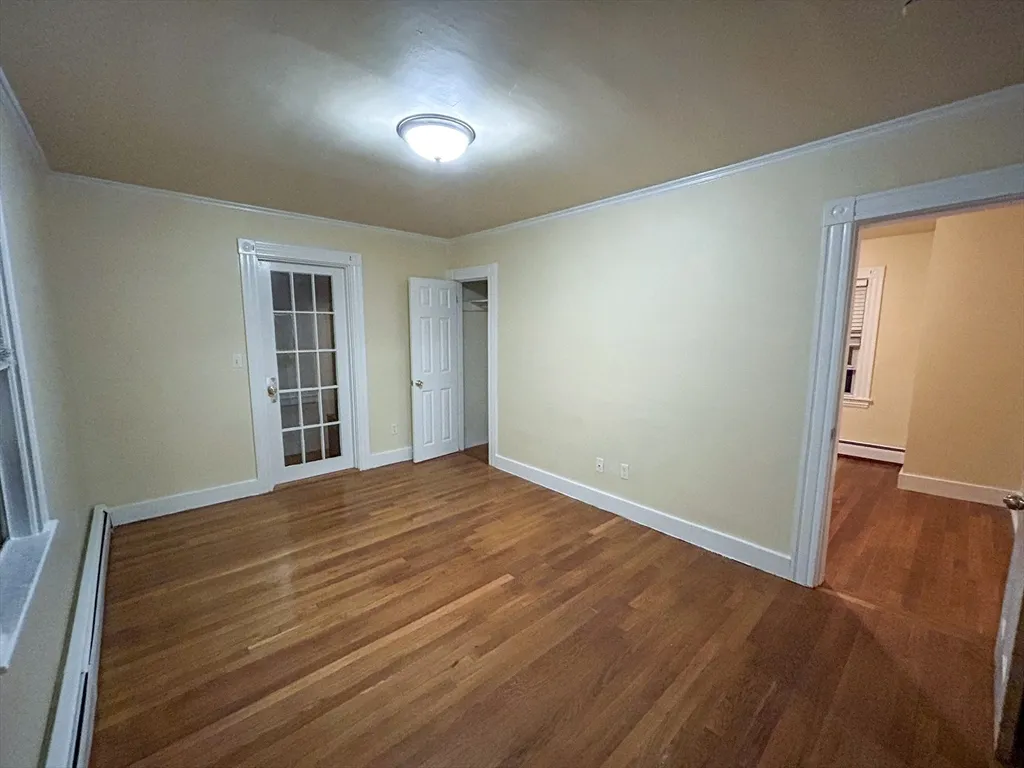 3 bed, 1 bath apartment for rent at 1911 River St Unit 2, Hyde Park — photo 7 of 16