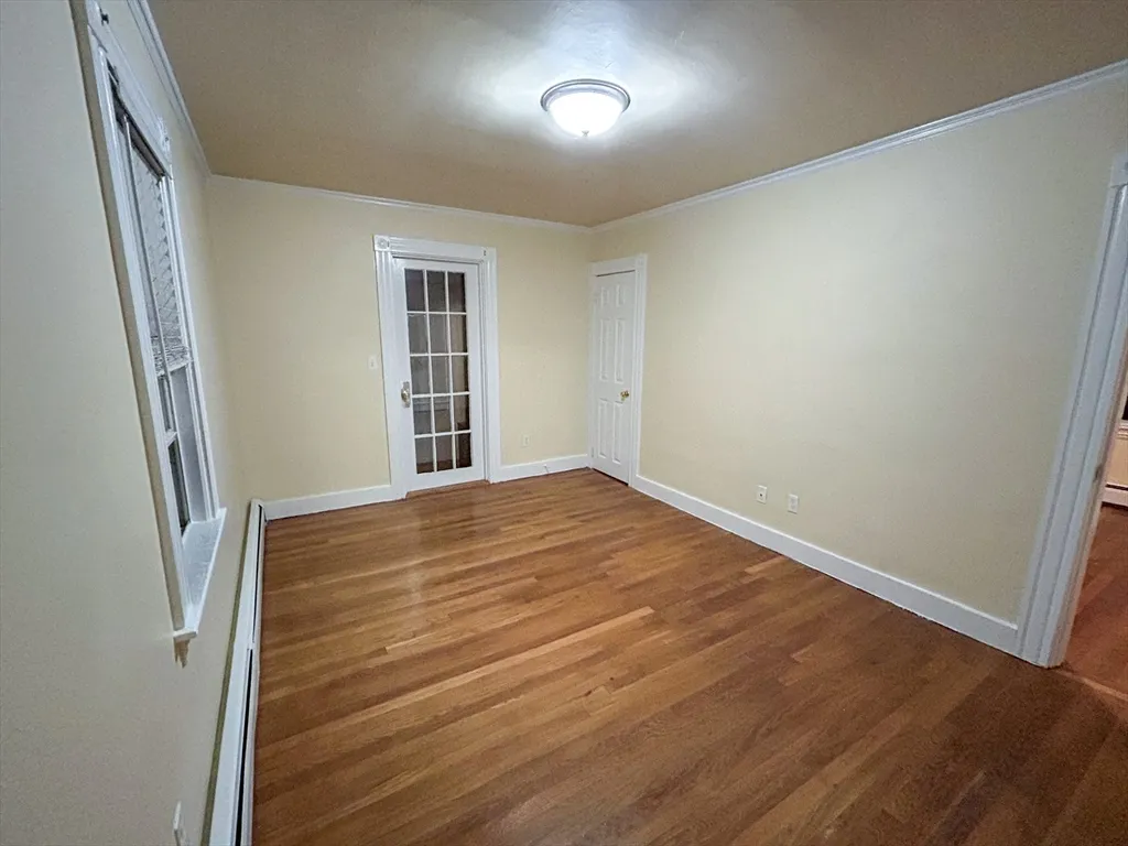 3 bed, 1 bath apartment for rent at 1911 River St Unit 2, Hyde Park — photo 9 of 16