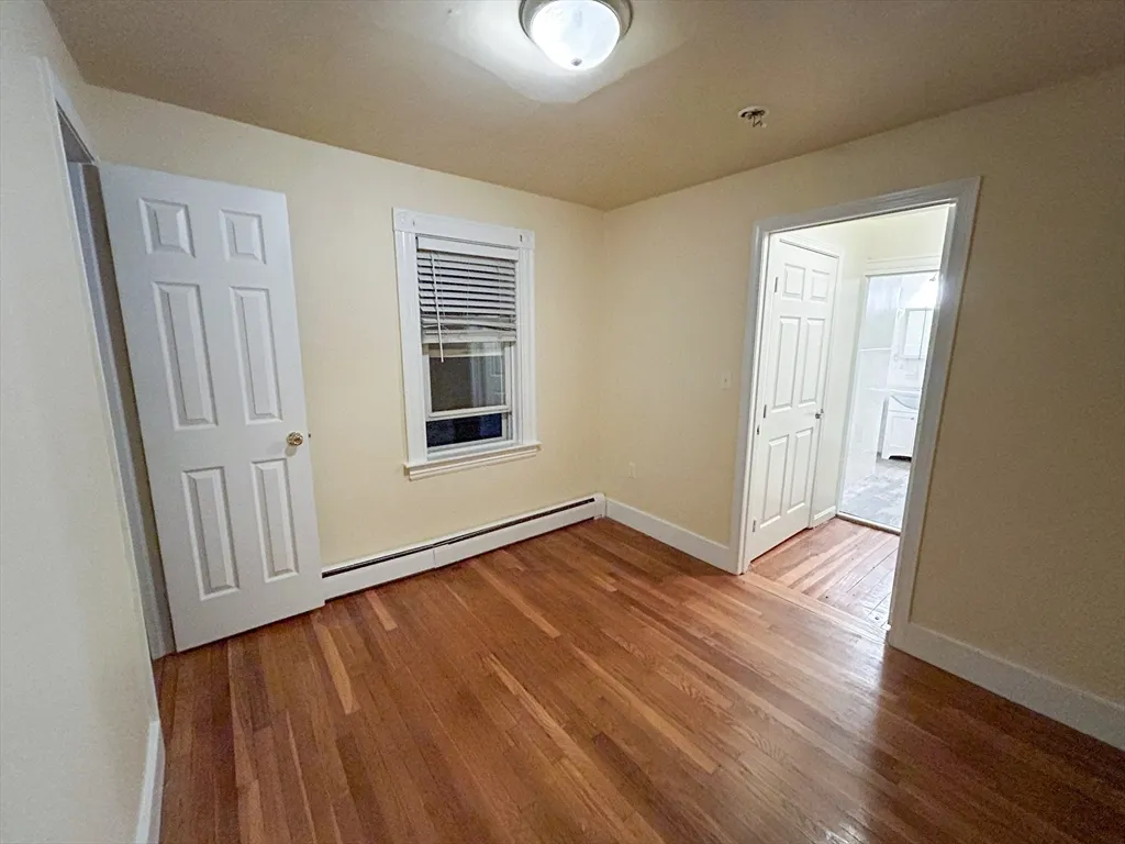 3 bed, 1 bath apartment for rent at 1911 River St Unit 2, Hyde Park — photo 13 of 16