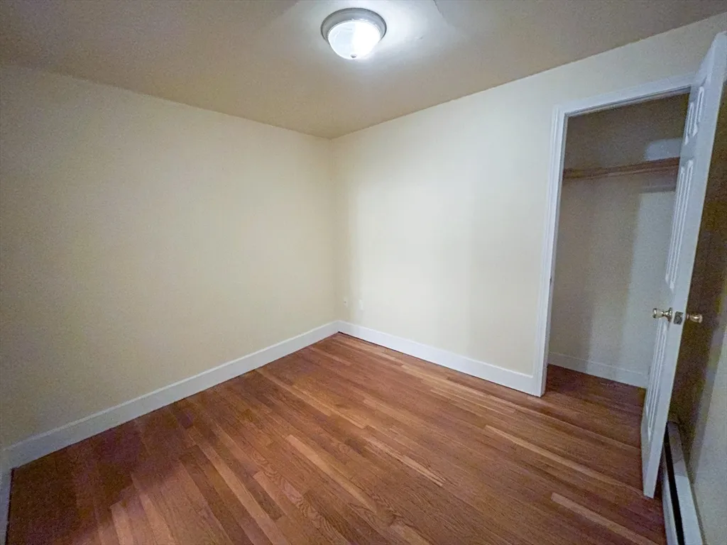 3 bed, 1 bath apartment for rent at 1911 River St Unit 2, Hyde Park — photo 11 of 16