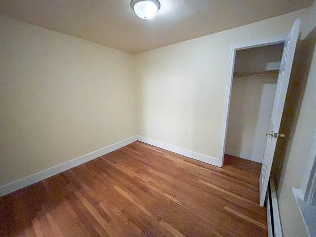3 bed, 1 bath apartment for rent at 1911 River St Unit 2, Hyde Park — photo 15 of 16