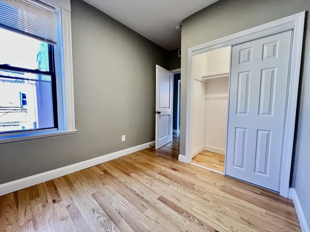 5 bed, 2 bath apartment for rent at 1914 Beacon St Unit 1, Brighton — photo 1 of 9