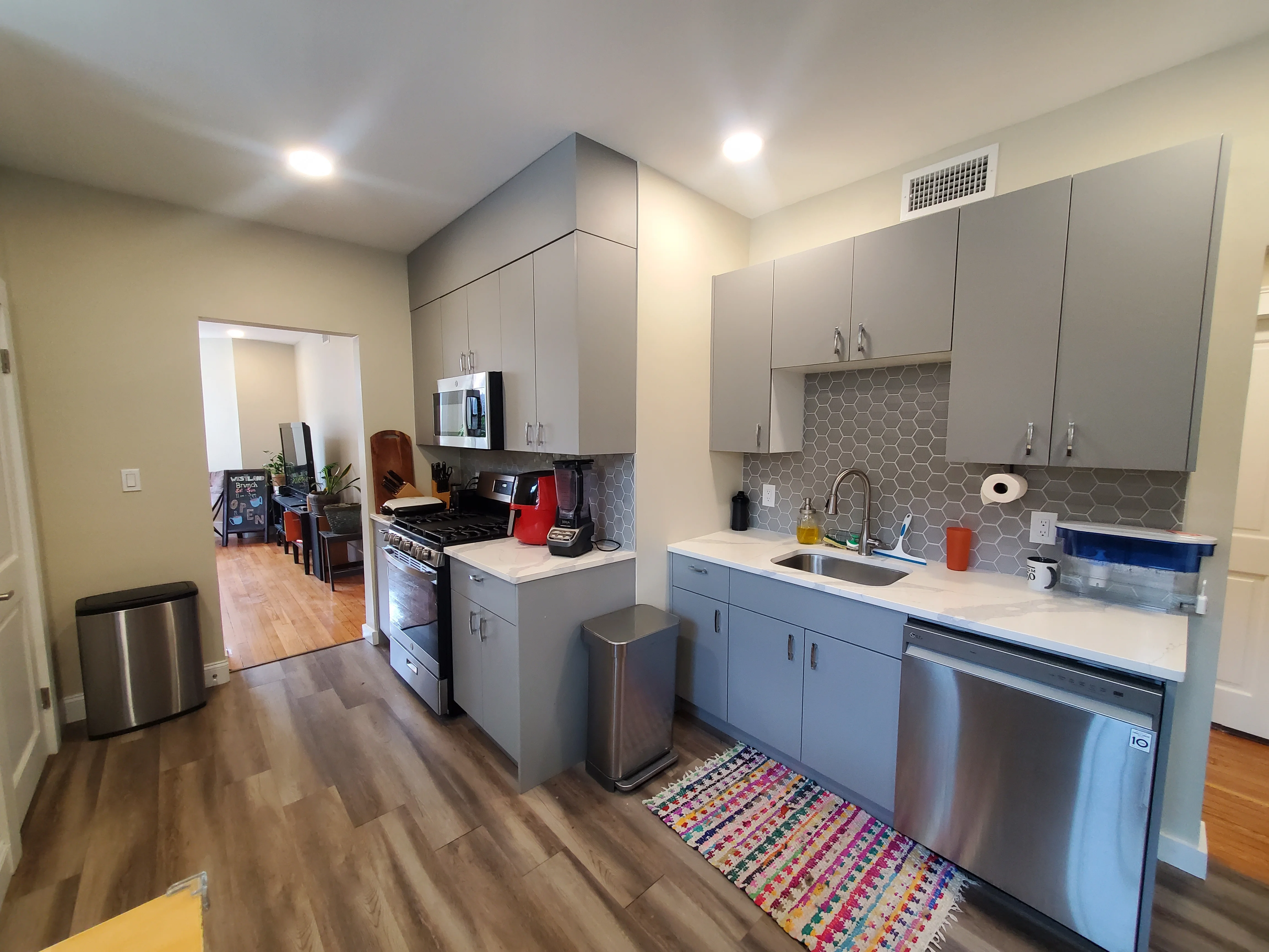 5 bed, 2 bath apartment for rent at 1914 Beacon St Unit 1, Brighton — photo 5 of 16