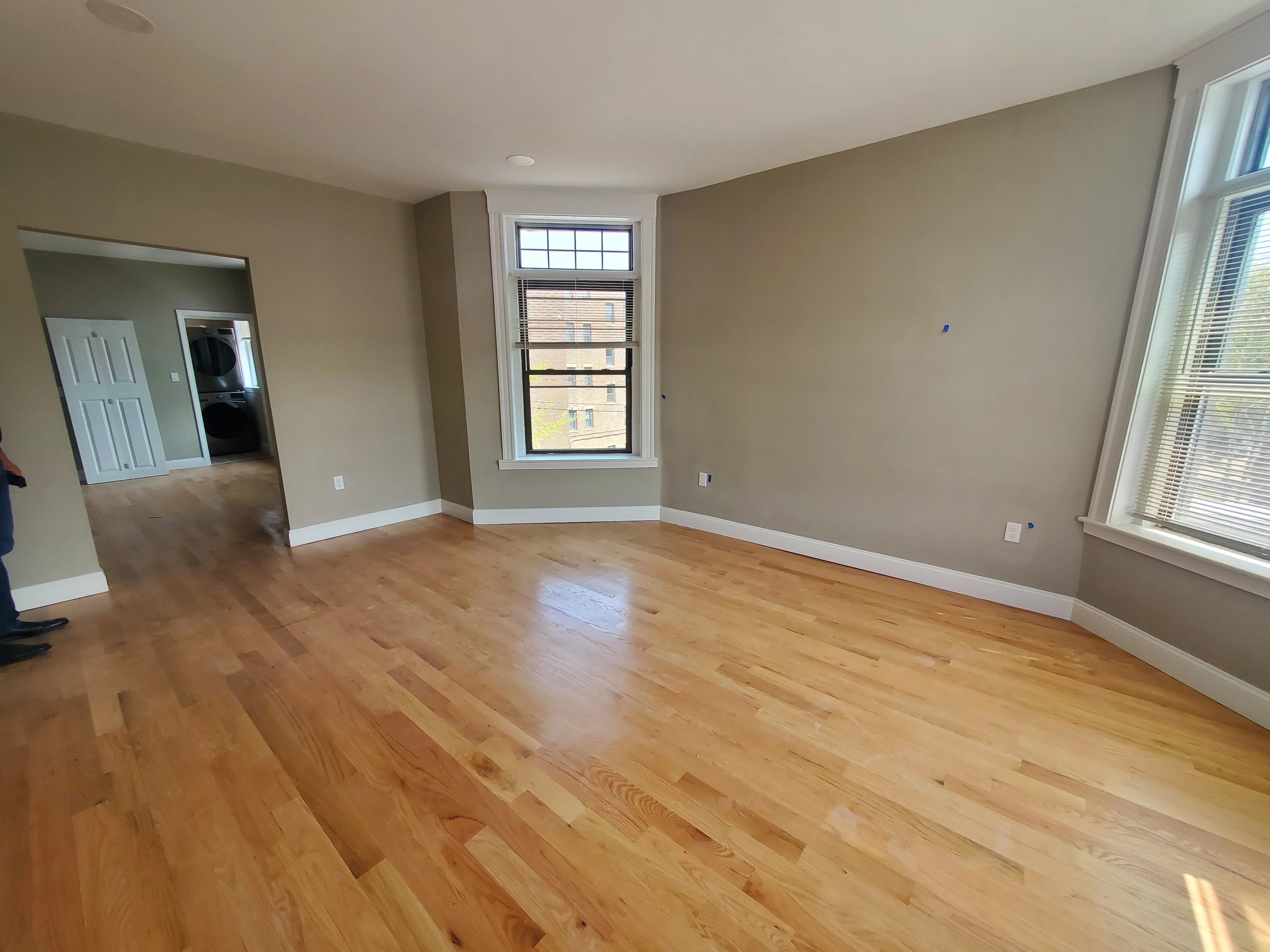 5 bed, 2 bath apartment for rent at 1914 Beacon St Unit 1, Brighton — photo 7 of 16