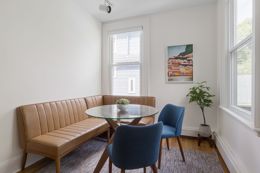 2 bed, 1 bath apartment for rent at 192 Appleton St Unit 1, West Cambridge — photo 3 of 9