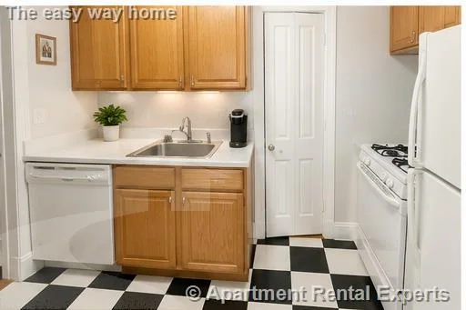 2 bed, 1 bath apartment for rent at 192 Central St Unit 3, Winter Hill — photo 4 of 9