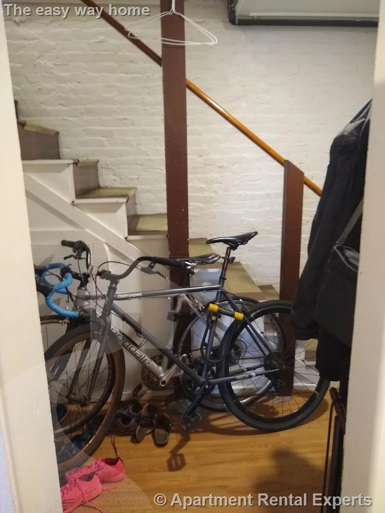 2 bed, 1 bath apartment for rent at 192 Central St Unit B, Magoun Square — photo 9 of 17