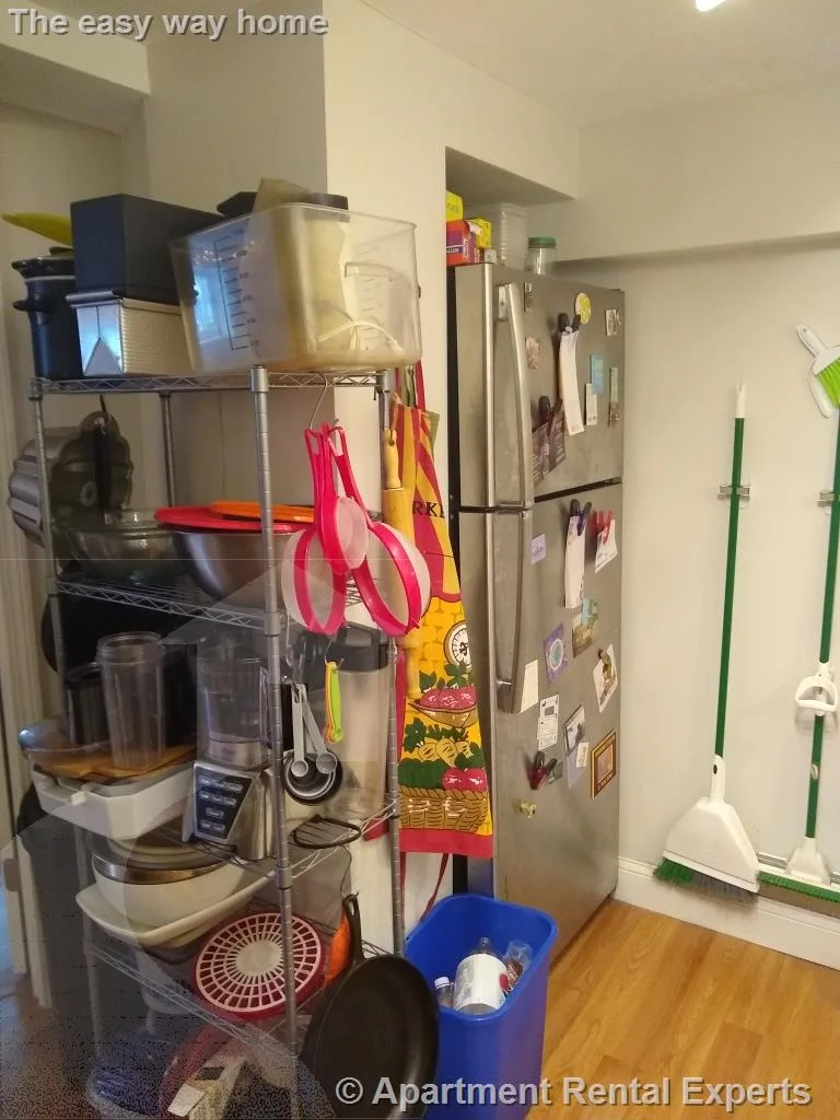 2 bed, 1 bath apartment for rent at 192 Central St Unit B, Magoun Square — photo 5 of 17