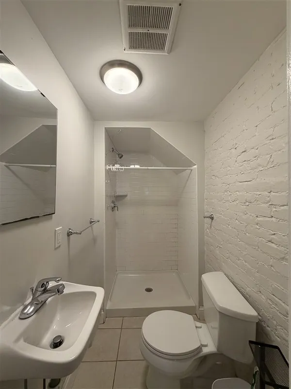 2 bed, 1 bath apartment for rent at 192 Central St Unit BB, Winter Hill — photo 12 of 14