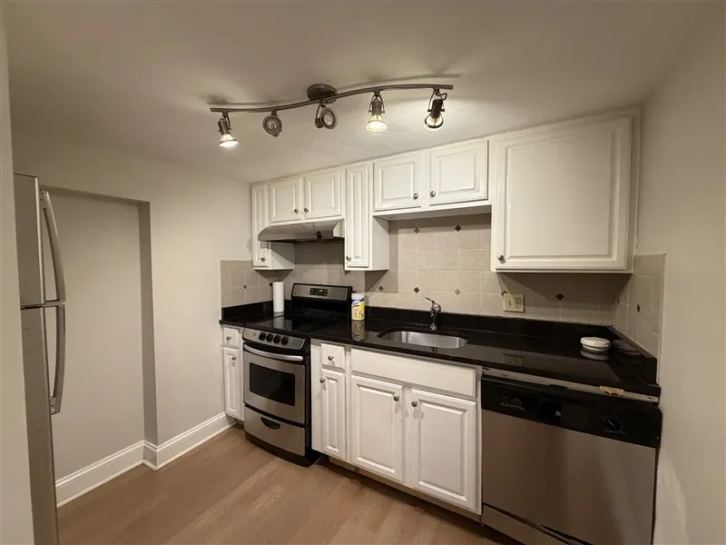 2 bed, 1 bath apartment for rent at 192 Central St Unit BB, Winter Hill — photo 4 of 14