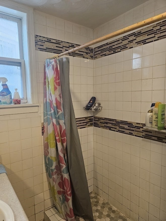 4 bed, 1 bath apartment for rent at 192 Chestnut St Unit 3, Chelsea — photo 11 of 11