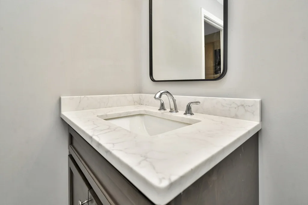 3 bed, 1 bath apartment for rent at 192 Fairmount Ave Unit 1, Hyde Park — photo 20 of 23