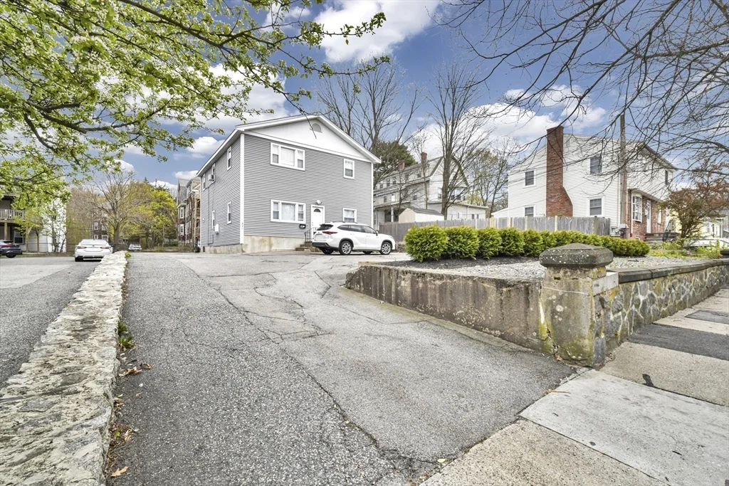 3 bed, 1 bath apartment for rent at 192 Fairmount Ave Unit 1, Hyde Park — photo 1 of 23