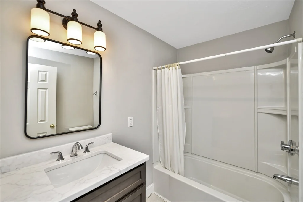 3 bed, 1 bath apartment for rent at 192 Fairmount Ave Unit 1, Hyde Park — photo 19 of 23
