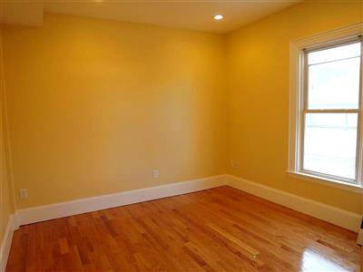 6 bed, 3.5 bath apartment for rent at 192 Holland St Unit 2, Teele Square — photo 5 of 14