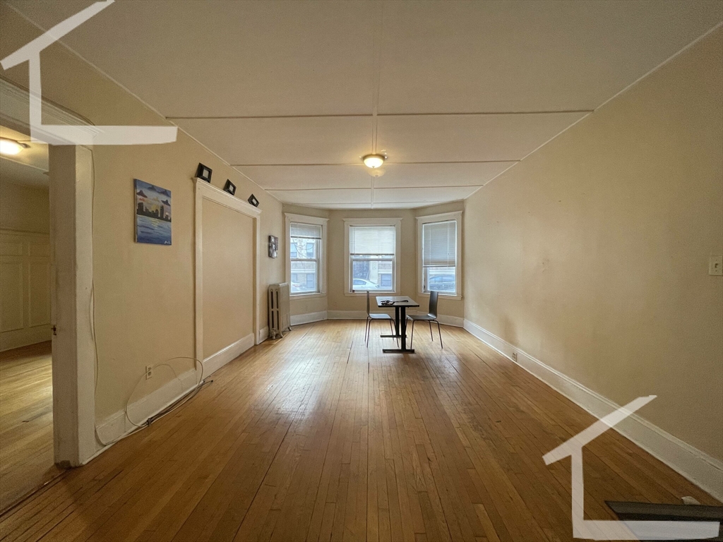4 bed, 2 bath apartment for rent at 192 Kelton St Unit 1, Allston — photo 8 of 16