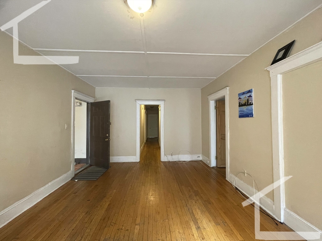 4 bed, 2 bath apartment for rent at 192 Kelton St Unit 1, Allston — photo 11 of 16
